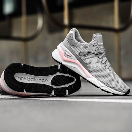 New Balance Japan Women のインスタグラム：「#X90 in grey + pink. WSX90 CLG  #NB#newbalance#ニューバランス」