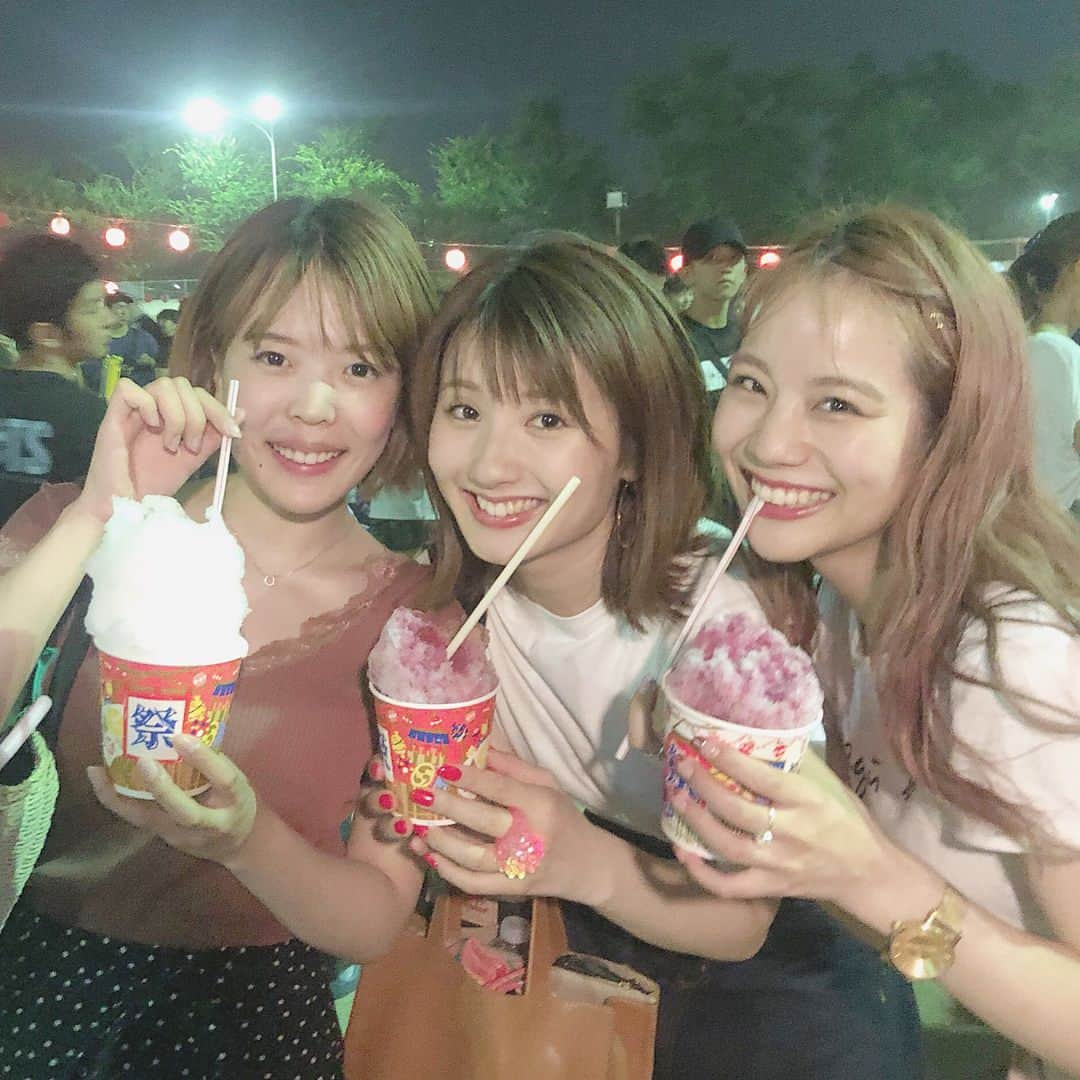 安中亜美さんのインスタグラム写真 - (安中亜美Instagram)「#夏祭り 昨日は地元のお祭りに行ったよ❤️ 小学校からの友達と今でもこうやって会えるって 幸せなこと☺️ 夕方からはひろみも来てくれて嬉しかった😍 友達と友達が友達になってくれるのもほんまに嬉しい😭 みんな大好き💓ほんまにありがとうー🌈」8月6日 16時06分 - amitwinsworld