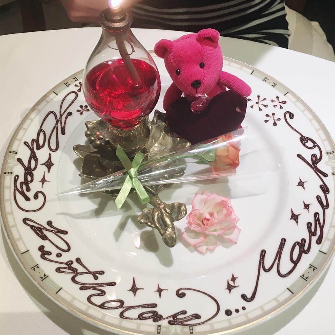 水村真悠子のインスタグラム：「27歳ありがとう💓 28歳よろしくねっ！ . #人生楽しい #お父さんお母さんありがとう #28歳も楽しみます」