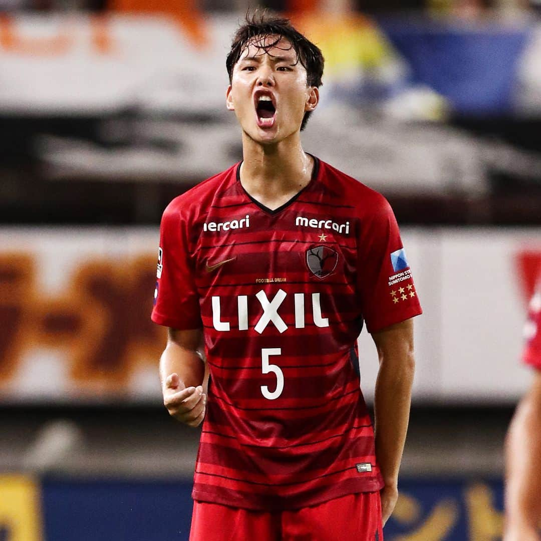 鹿島アントラーズさんのインスタグラム写真 - (鹿島アントラーズInstagram)「スンヒョン！  #鹿島アントラーズ #kashimaantlers #jリーグ #jleague #チョンスンヒョン #jungseunghyun #犬飼智也 #tomoyainukai」8月7日 16時47分 - kashima.antlers