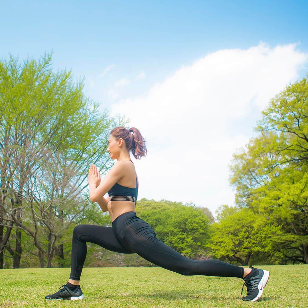 白雪のインスタグラム：「Good feelings with workout 🏃🏻‍♀️🤸🏻‍♀️🧘🏻‍♀️———————————–———————————— Photo : @koji_sugahara H&M : @y.tomo_mi  #barksports #barkrun #barkyoga #barkoutdoor #barkgym」