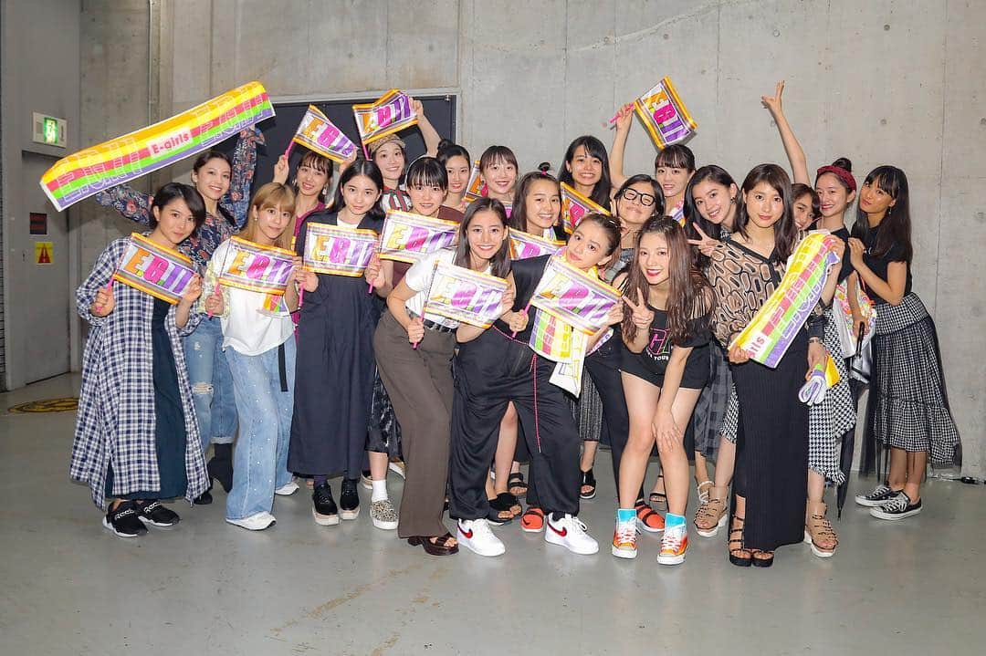 TBS「チアダン」さんのインスタグラム写真 - (TBS「チアダン」Instagram)「E-girls LIVE TOUR 2018 ～E.G. 11～ にチア☆ダンのみんなで汐里はじめE-girlsさんを応援にいってきました✨💃✨ 杏奈ちゃんはじめE-girlsのみなさんの パフォーマンスと歌声にみんな釘付け‼️圧巻でした✨ E-girlsさんのエンタテインメント、 素晴らしかったです😭✨🎶 素敵な時間と空間をありがとうございました😊 汐里、撮影で大変な中ツアー完走‼️ 本当に本当にお疲れ様でした⭐️ チア☆ダンもまだまだこれからです！よろしくお願いします✊✨ #チアダン #eg11 #egfamily  #土屋太鳳 #新木優子 #石井杏奈 #佐久間由衣 #山本舞香 #朝比奈彩 #大友花恋 #箭内夢菜 #志田彩良 #伊原六花 #足立佳奈 #堀田真由 #福地桃子 #石崎なつみ #坂ノ上茜 #溝口恵 #守屋ことり #佐生雪 #伊藤有沙 #成瀬亜未 #宮口依里栞 #限られて短いからこの時間は宝物 #チアダンでの時間もあと少し #1日1日を大切に  #rockets #チアオフ」8月7日 15時51分 - cheerdan_tbs