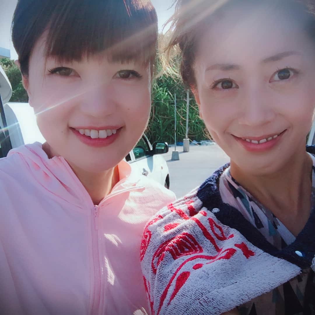 小林美香子のインスタグラム：「沖縄(๑>◡<๑)万座で3本潜りましたー(*☻-☻*)」