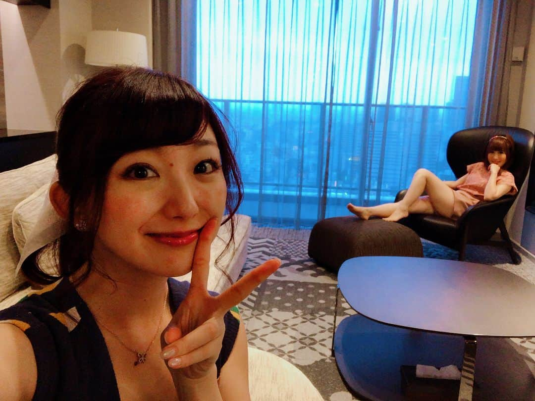 尻無浜冴美さんのインスタグラム写真 - (尻無浜冴美Instagram)「温泉ちゃんがホテルで誕生日会してくれました☺️💗 2人では勿体無いくらい広いお部屋におっきなジャグジー！✨ とっても贅沢な時間で気持ちがリフレッシュされたよ！ お祝いしてくれてありがとう(^_^)💖💖💖 #ホテル女子会 #バースデー #ラスト20代 #ジャグジー」8月7日 20時05分 - saemi_shinahama