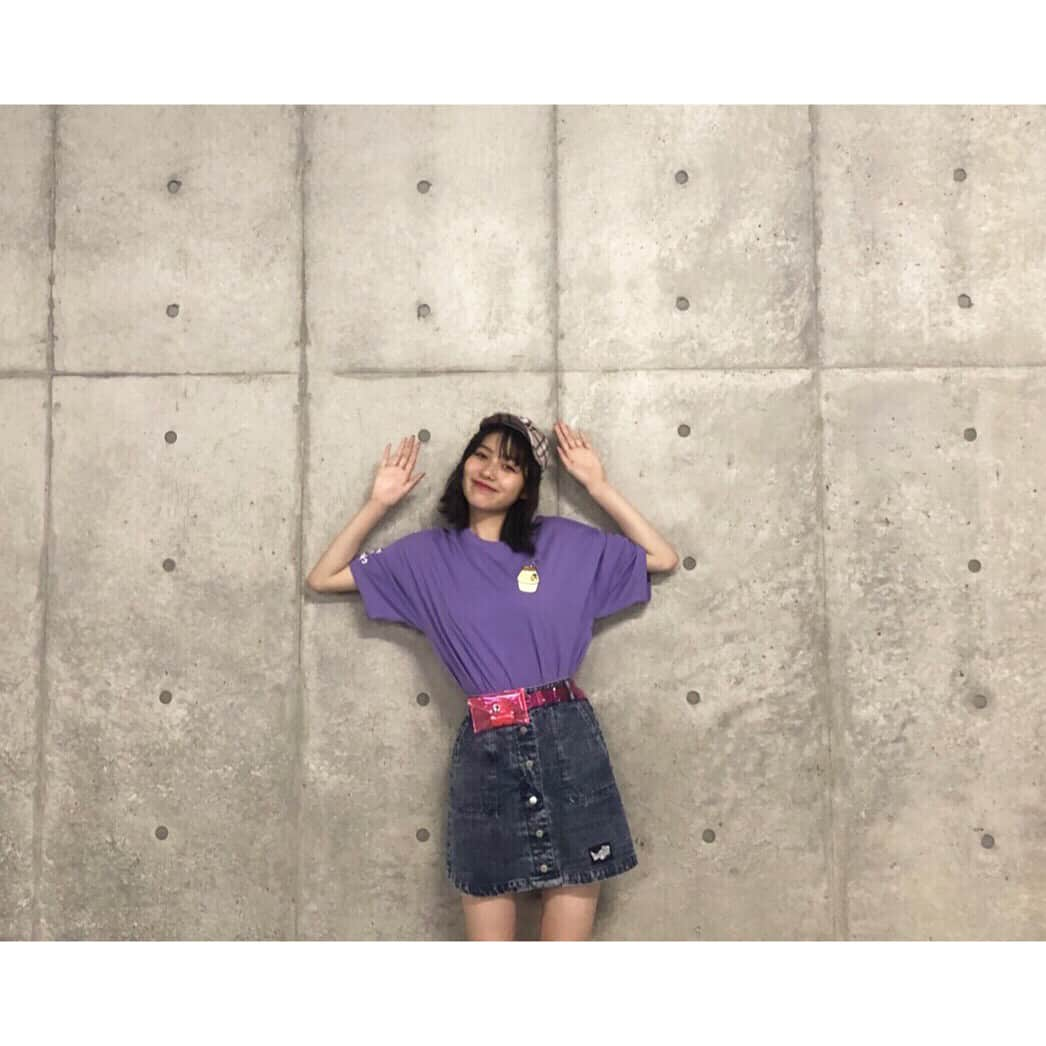 秋田汐梨さんのインスタグラム写真 - (秋田汐梨Instagram)「・ ラテの新しいお洋服たくさん公開されてます〜！！ この写真のキャップ、私のお気に入りです🌷 他にもかわいいお洋服たくさんです〜〜よ！ #ピンクラテ」8月7日 21時49分 - shiori_akita319official