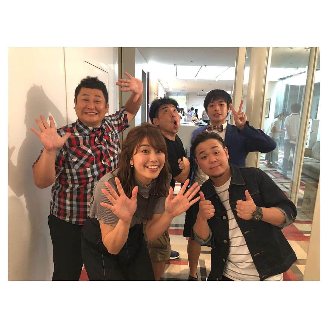 稲村亜美さんのインスタグラム写真 - (稲村亜美Instagram)「昨日はうちのガヤがすみません！観てくれた方ありがとうございます😊！収録中はずっと面白くって幸せな時間でした🤣❤️芸人さんの暖かくって面白い雰囲気に包まれた番組でした！写真はオテンキさんとペッパーボーイズさんと😘😘😘 #オテンキ #ペッパーボーイズ #うちのガヤがすみません」8月8日 11時01分 - inamura_ami