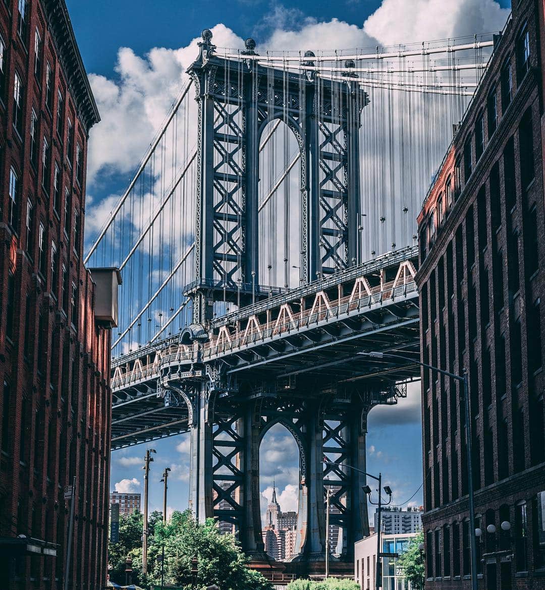 Alex Sinicynのインスタグラム：「New York frame of mind. 🏙🌉」