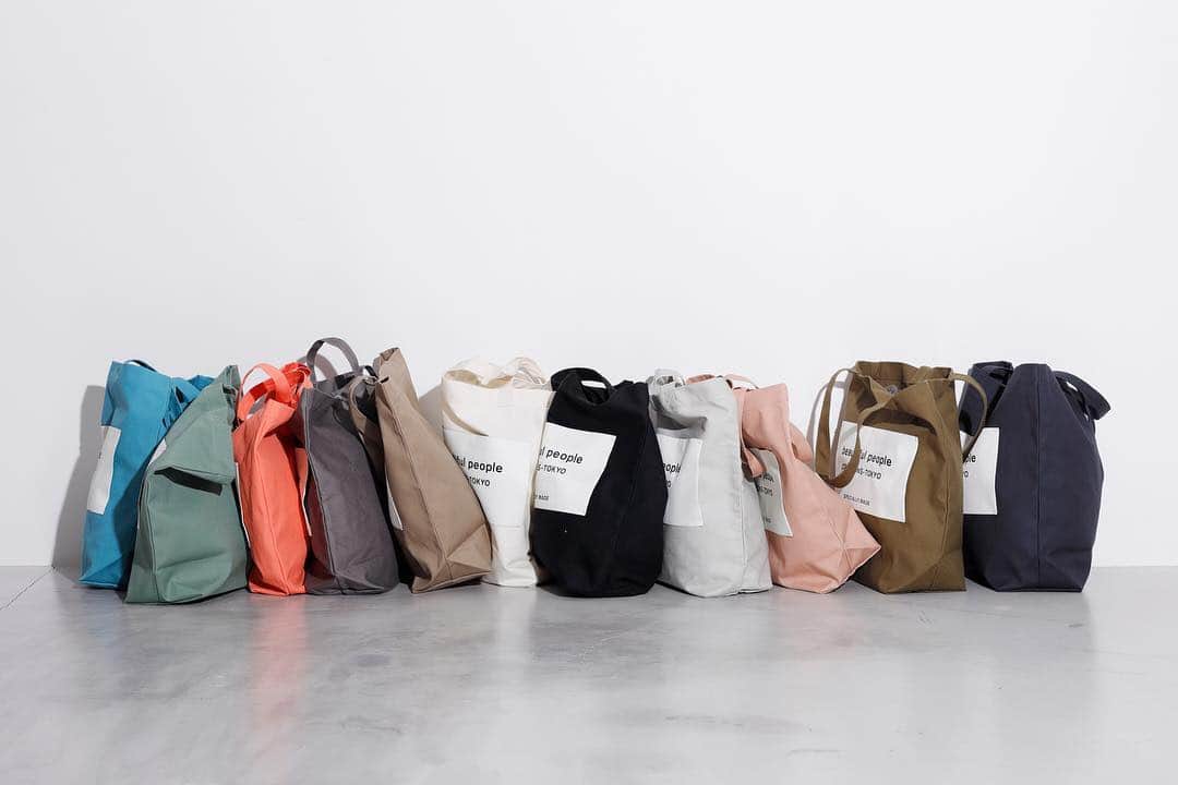 ビューティフルピープルさんのインスタグラム写真 - (ビューティフルピープルInstagram)「color variation  Tag tote bag #beautifulpeople #nametotebag #ビューティフルピープル#トートバッグ #bag」8月8日 20時43分 - beautifulpeople_officialsite