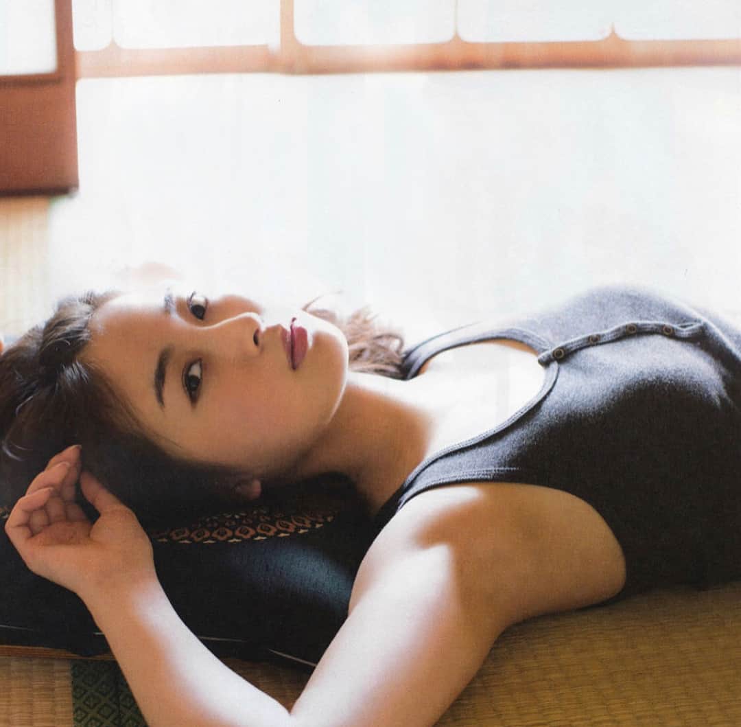 のインスタグラム：「. 今日は#佐々木琴子 ちゃん 美しい整った顔と清楚な雰囲気がたまらん〜 . こういう子が踊ってる姿見ると萌える . #琴子#ことこ #乃木坂46#nogizaka46#アイドル#idol #乃木坂46好きな人と繋がりたい #グラビア#水着#可愛い#可愛い女の子#美女#cute#kawaii#fashion#beauty#princess」