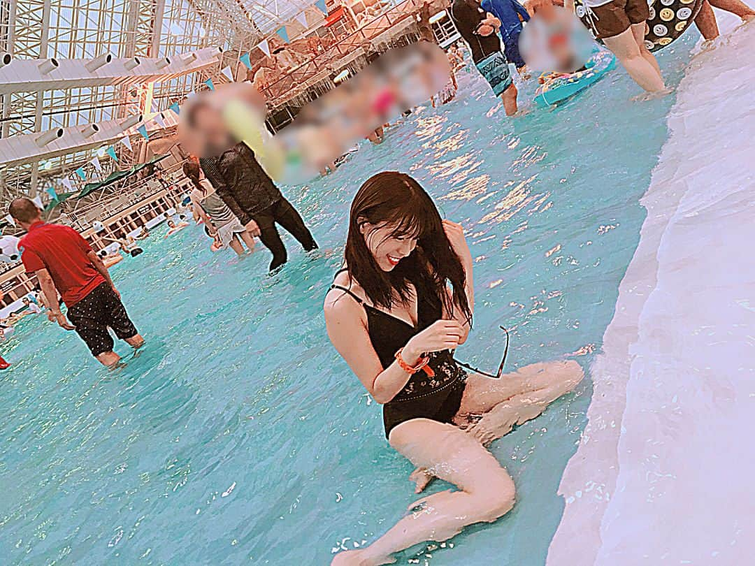 小嶋菜月さんのインスタグラム写真 - (小嶋菜月Instagram)「👙💜 ． ． 次は海に行きたい🏝⛱ ． ． 実はね、今年はまだ新しい水着が 4個もあるの👙💋 ． ． 一緒に海行ってくれる人〜？😘 ． ． #プール #サマーランド #サマラン #水着 #海 #行きたい #連れてって #👙」8月8日 19時36分 - kojimanatsuki_offical