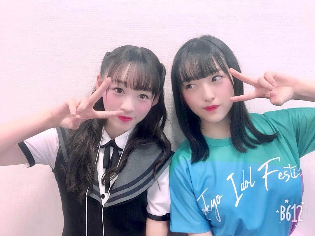 音嶋莉沙さんのインスタグラム写真 - (音嶋莉沙Instagram)「HKT48の田島芽瑠さんと🤳 初期の頃から大好きで😍 私のHKT48の推しメンですよ💕 パフォーマンスも、魅力的で💭 インスタもよく見てます！  いつも会うと優しく話しかけて下さって 本当に嬉しいです😊  そして HKT48さんのパフォーマンスを見させていただいたんですけど、本当に魅了されっぱなしで…✨✨ 一人一人が輝いていて、とても感動しました😂  好きです…💕💕 #田島芽瑠 さん #HKT48 さん#TIF  #TIF2018」8月8日 20時03分 - otoshima_risa