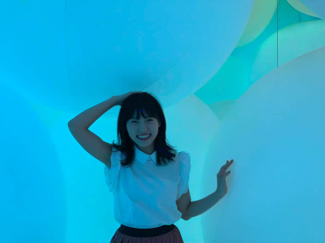 谷口めぐさんのインスタグラム写真 - (谷口めぐInstagram)「colorful balls💙 気づいたら友達が沢山写真撮ってくれたの〜✨ #teamlab #teamlabplanets  #チームラボ #チームラボプラネッツ #豊洲 #カラフル」8月8日 22時46分 - o_megu1112