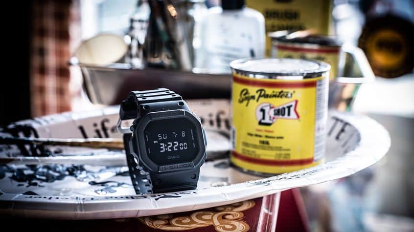 G-SHOCKさんのインスタグラム写真 - (G-SHOCKInstagram)「DW-5600BB-1JF MEETS RYUTA TANABE  スノーボードやサーフィンをバックグラウンドに持つサインペインター、田邉竜太氏(Dude Signs)のショートドキュメンタリーを公開。オールブラックモデルDW-5600BB-1JFと共に田邉氏が作り上げるのは、手描きならではの味わい深さのあるサインペイント。  G-SHOCKはさまざまな職業の方と共に歩み続けます。  A short documentary has just been released about Ryuta Tanabe (Dude Signs), a Sign-Painter with background in snowboarding and surfing. Together with the all-black model DW-5600BB-1JF, Tanabe's works have a tastefulness simply because they are hand-painted Sign Paints. G-SHOCK continues to work together with people in various professions.  @ryuta_san_dude_signs  Movie & Photo：@yuya7778 Music：Alien Time by Yan Terrien Location：#goodlifemaker8  DW-5600BB-1JF  #g_shock #dw5600 #signpainting #dudesigns」8月9日 17時02分 - gshock_jp