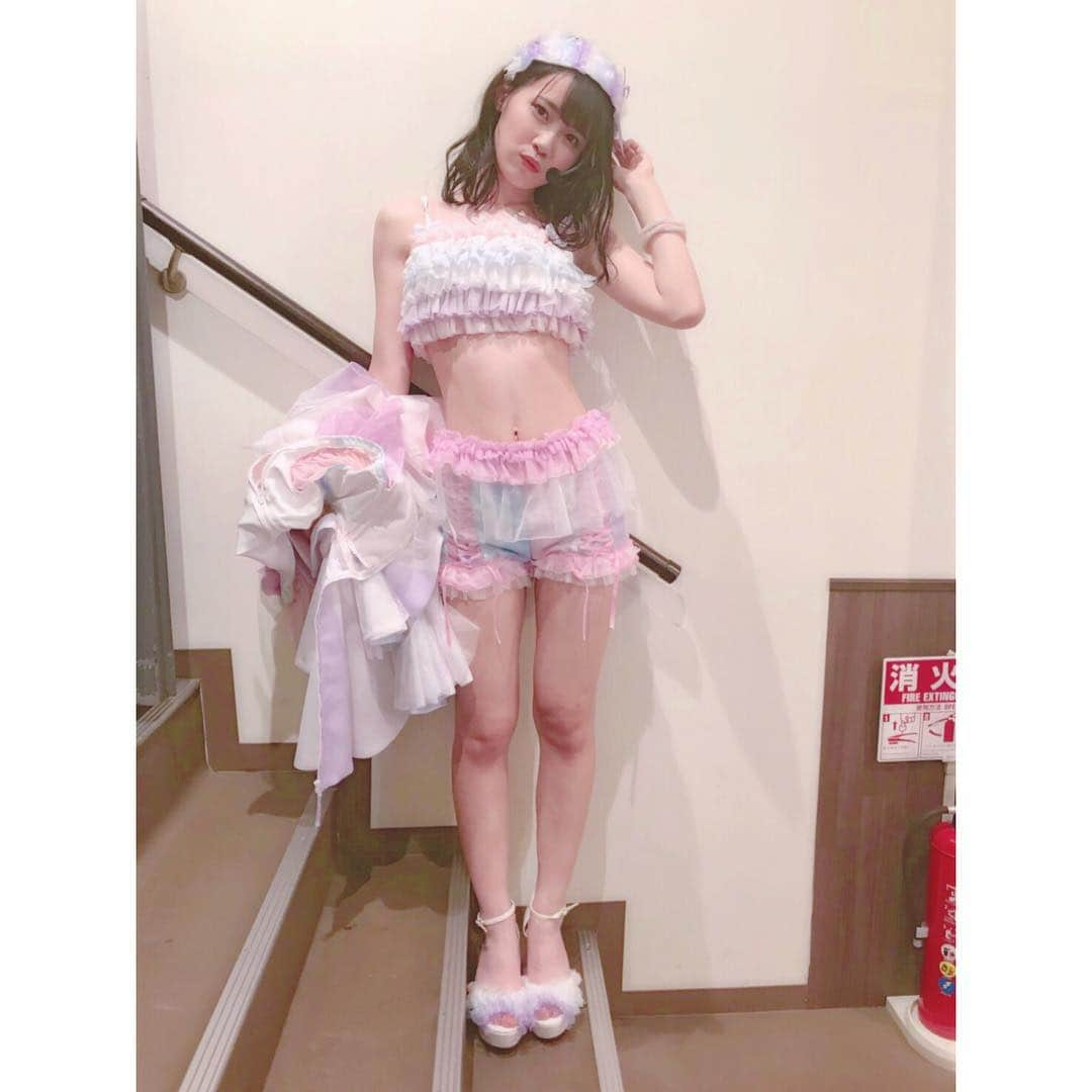 服部有菜さんのインスタグラム写真 - (服部有菜Instagram)「. ８の日ありがとうございました🐝 . 朝PIT、お出迎え２回、おやつPITのユニット、夜PIT 本当に全部楽しかった☺︎ . 写真はユニットのジッパーの💗 ２年連続エイトの日のユニットはジッパーでした☺️💗 一年前と変わったかな〜〜？ . . #チーム8 #エイトの日 #8月8日 #🐝 #ジッパー」8月9日 18時30分 - yuna__0330.48