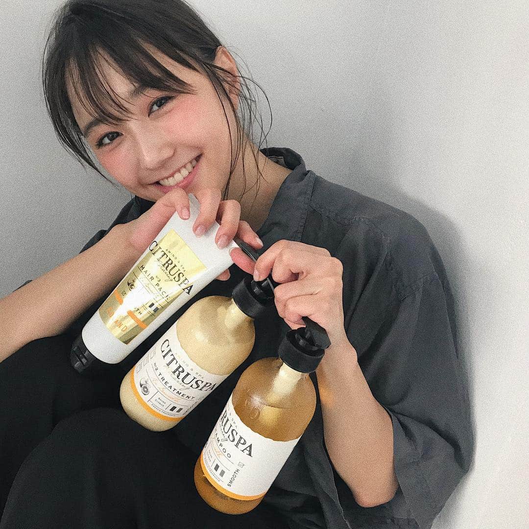 鈴木友菜さんのインスタグラム写真 - (鈴木友菜Instagram)「夏らしいシトラスフレグランスのシャンプーを試してみた☝︎ 今だけドンキで買えるみたいです #シトラスパ #CITRUSPA #限定コスメ」8月9日 18時38分 - yuuna_suzuki