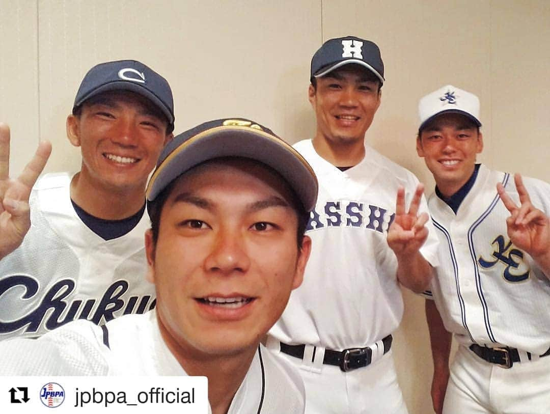 高梨雄平のインスタグラム：「３連戦お疲れ様でした！  先日の企画で高校時代のユニフォーム着させてもらいました。  明日からの３連戦も頑張ります♪  #Repost @jpbpa_official (@get_repost) ・・・ 【夏の甲子園100会大会記念企画】 #高校野球は僕らの原点だ . 楽天の4選手によるセルフィー📸✨ . 中京大学附属中京(愛知) 嶋基宏選手 関東学園大学附属(群馬) 岡島豪郎選手 県立八幡商業(滋賀) 則本昂大選手 川越東高校(埼玉) 高梨雄平選手 —————————————————— 総勢57名の現役選手が、 母校のユニフォームを着て 高校球児にエールを送ります。 . ⚾︎YouTubeへはトップページのリンクから ⚾︎FacebookページにもYouTubeから飛んでいただけます。 (ここでは未公開の写真も多くあります！) . #楽天イーグルス #中京大中京 #嶋基宏  #関東学園大 #岡島豪郎  #八幡商業 #則本昂大  #川越東 #高梨雄平 . #高校野球は僕らの原点だ #夏の甲子園100回大会 #日本プロ野球選手会 #JPBPA」