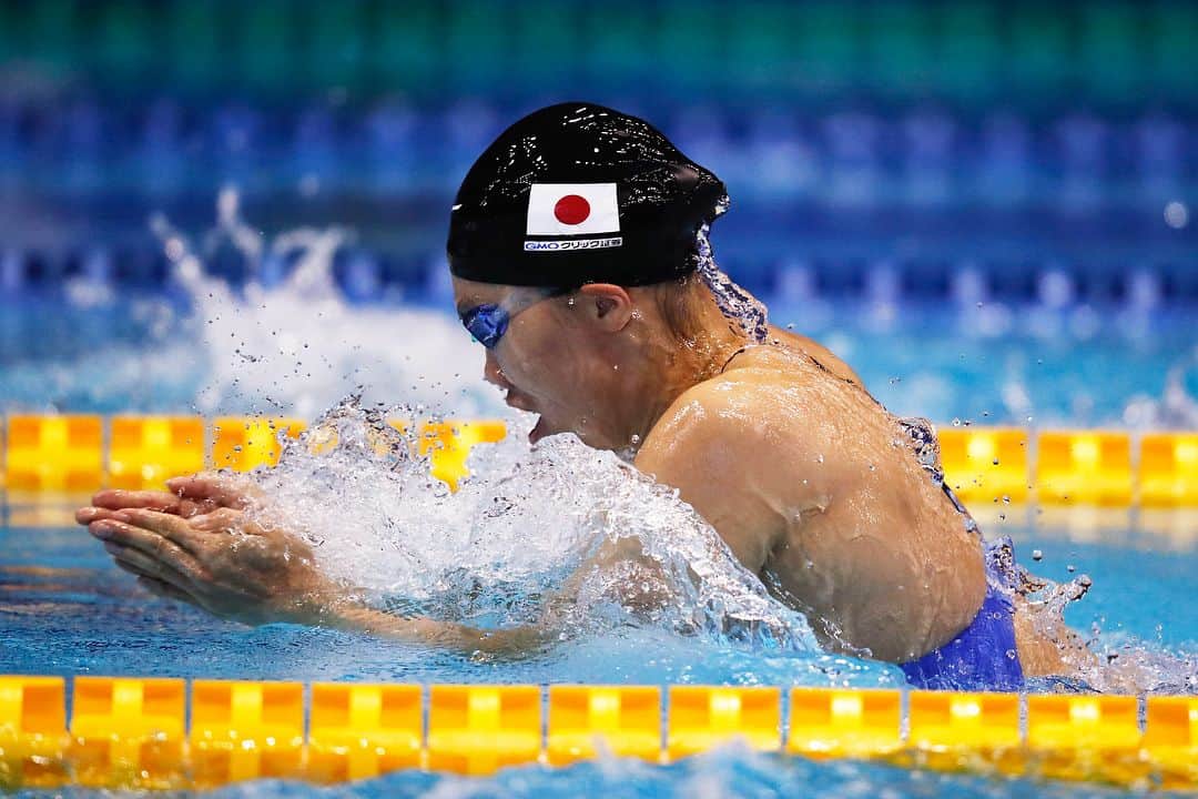 日本オリンピック委員会さんのインスタグラム写真 - (日本オリンピック委員会Instagram)「水泳のパンパシフィック選手権第1日、男子100m平泳ぎで小関也朱篤選手、女子400m個人メドレーで大橋悠依選手が金メダルを獲得。女子200m自由形では池江璃花子選手が1分54秒85の日本新記録で2位に入り、主要国際大会で初のメダルを獲得しました！ . 🏊‍♀️ Pan Pacific Swimming Championships 2018 🏊‍♂️ . [Women's 400m Individual Medley] 🥇大橋悠依/Yui Ohashi 🥉清水咲子/Sakiko Shimizu . [Men's 100m Breaststroke] 🥇小関也朱篤/Yasuhiro Koseki . [Women's 200m Freestyle] 🥈池江璃花子/Rikako Ikee . [Men's 400m Individual Medley] 🥈萩野公介/Kosuke Hagino 🥉瀬戸大也/Daiya Seto . [Mixed 4x100m Medley Relay] 🥈入江陵介、小関也朱篤、池江璃花子、青木智美/Ryosuke Irie,Yasuhiro Koseki,Rikako Ikee,Tomomi Aoki . [Women's 100m Breaststroke] 🥉青木玲緒樹/Reona Aoki . [Men's 200m Freestyle] 🥉松元克央/Katsuhiro Matsumoto . Photo:PHOTO KISHIMOTO . #Swimming #panpacs2018 #Roadto2020 #水泳 #競泳 #パンパシ水泳 #トビウオジャパン #青木玲緒樹 #小関也朱篤 #池江璃花子 #松元克央 #大橋悠依 #清水咲子 #萩野公介 #瀬戸大也 #入江陵介 #青木智美 #がんばれニッポン #JapaneseOlympicCommittee #TEAMNIPPON」8月10日 11時11分 - teamjapanjoc