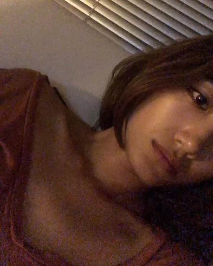 白雪のインスタグラム：「#mood ————————–—— #lastnight —————————— #oyasumi —————————」