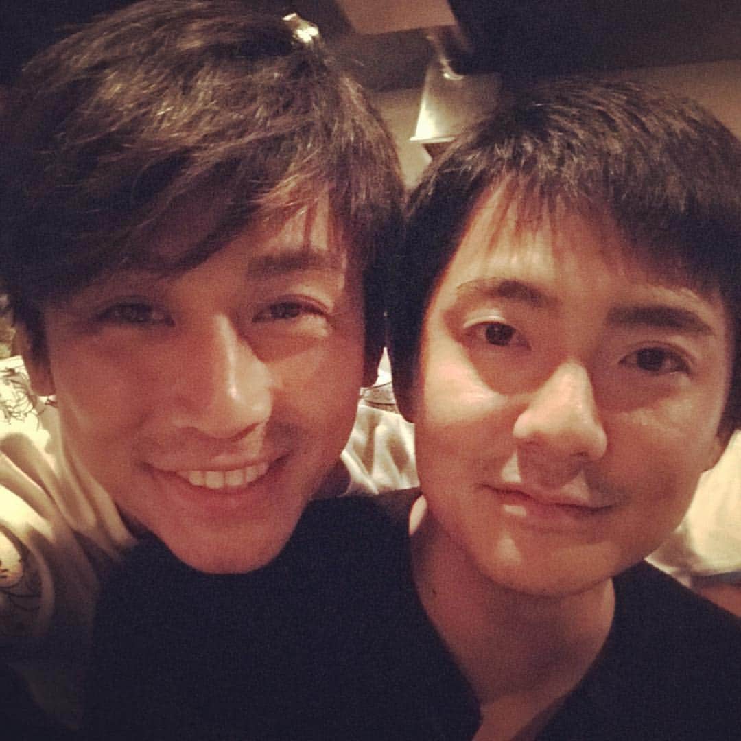 長田成哉のインスタグラム：「楽しかった。笑 おじさんと写真🤳」
