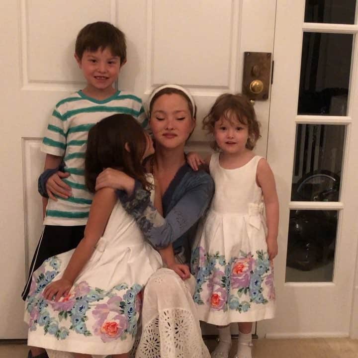 デヴォン青木のインスタグラム：「How many kisses can I squeeze out of this day?  End of a great birthday thank you family...thank you friends for all the beautiful birthday wishes, I’m so lucky」