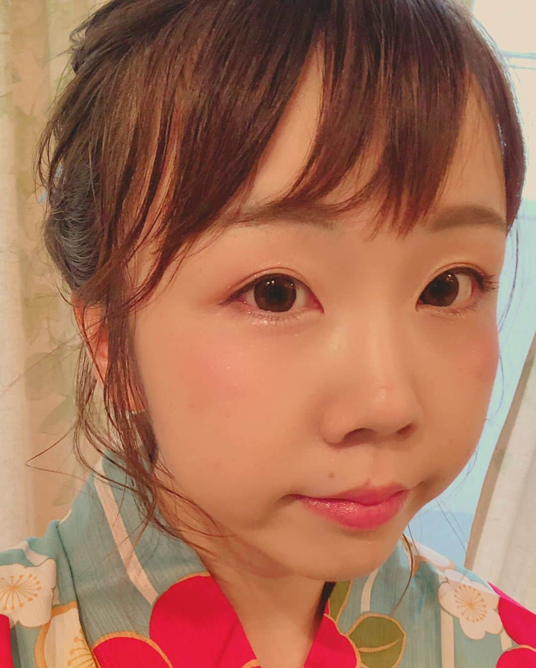 あやなんさんのインスタグラム写真 - (あやなんInstagram)「浴衣ヘア〜😍❤️ 唇と鼻の傷がまじウザみ。笑」8月11日 23時17分 - ayachan_0619