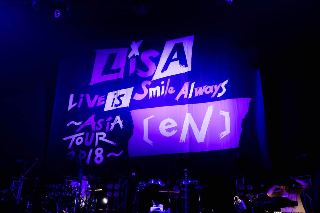LiSAさんのインスタグラム写真 - (LiSAInstagram)「多謝香港\( ¨̮ )/Next is 台北\( ¨̮ )/ #LiSA #ASiATOUR2018 #eN #香港」8月12日 1時31分 - xlisa_olivex