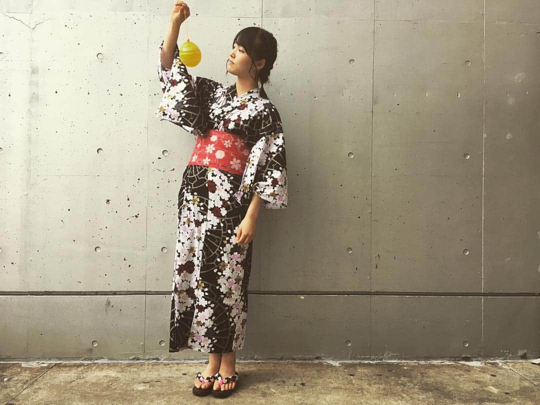 大森美優のインスタグラム：「じーっ。  #夏 #浴衣」