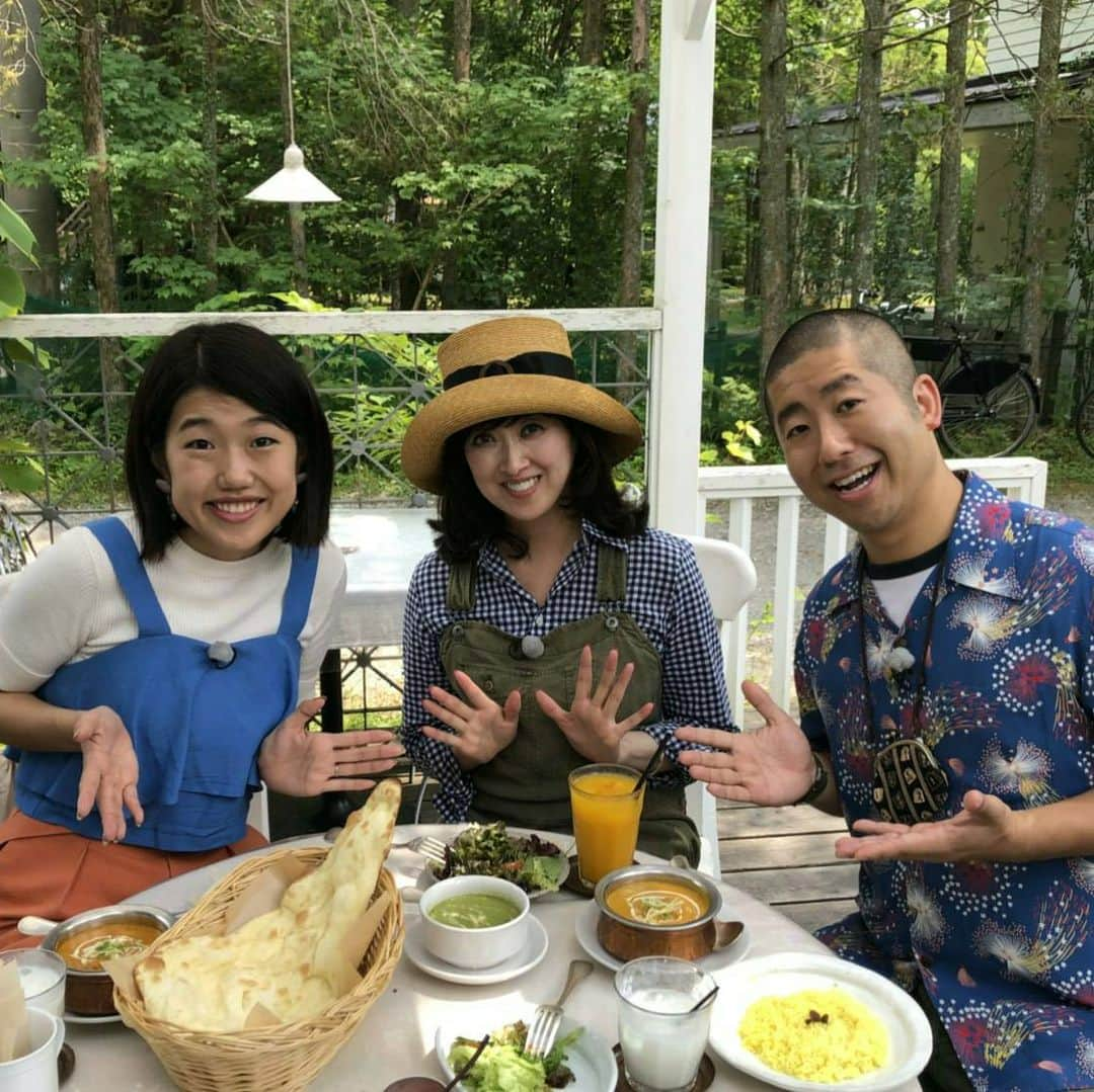 横澤夏子さんのインスタグラム写真 - (横澤夏子Instagram)「#紫吹淳さんと軽井沢ロケして2日後に別の番組で神戸ロケでした！ #そんなことあるんだ！ #なりゆき街道旅見てくださった方々ありがとうございました〜 #次は勝俣さんと短パンを買う4をご覧ください〜 #紫吹さんとずっと旅をしているようでした〜 #うふ！」8月12日 14時30分 - yokosawa_natsuko