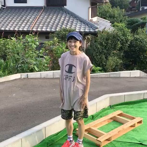 金田朋子のインスタグラム：「反り立つ壁挑戦しました！！ (o^^o) うぉーーーーーーー！！ ぎゃぁーーーーーー！！ うわぁーーーーーー！！ 楽し怖いぎゃー！！（笑） #SASUKE #KUNOICHI #反り立つ壁 #CPFU #champion #挑戦 #チャレンジ #トレーニング #金田朋子 #森渉」