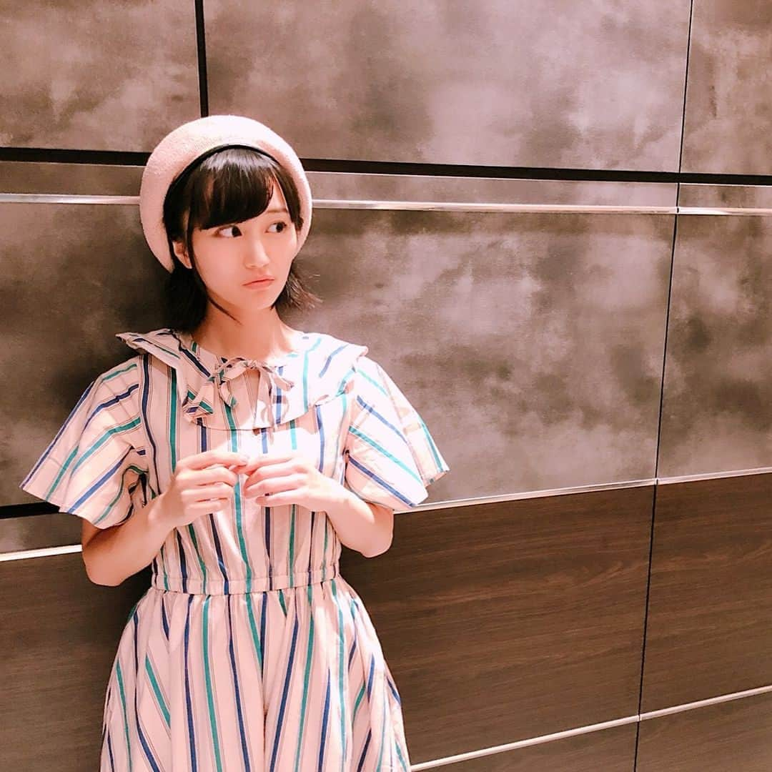 渡邊ちこのインスタグラム：「notall 名古屋ワンマンからのファンミーティングありがとうございました❤️ . . お洋服かわいいってたくさん言ってもらえて嬉しかったです🐼 . . あとちっちゃいキャリーケース新調したの！！！！サイズとデザインが完璧すぎ、、、😂きゃわ、、、💓. . . #satoharuka #ootd #rebeccaboutique #barbapapa #plaza #ちこカメラが優秀」