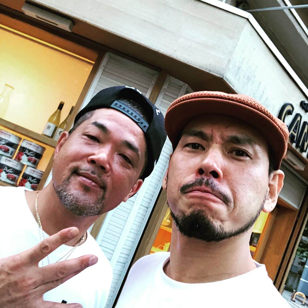 RYO the SKYWALKERさんのインスタグラム写真 - (RYO the SKYWALKERInstagram)「POP UP CAFE 1日目終了！来てくれた皆さんありがとうございました！🙇‍♂️ 明日もやりまーす🙌」8月12日 23時07分 - rsw