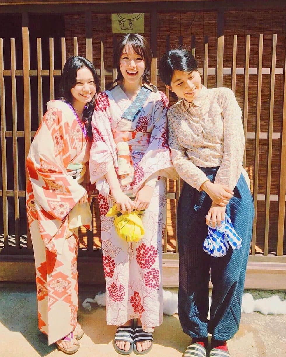 のインスタグラム：「唐田えりか @erika_karata さんのInstagramより👘  #二階堂ふみ #この世界の片隅に」