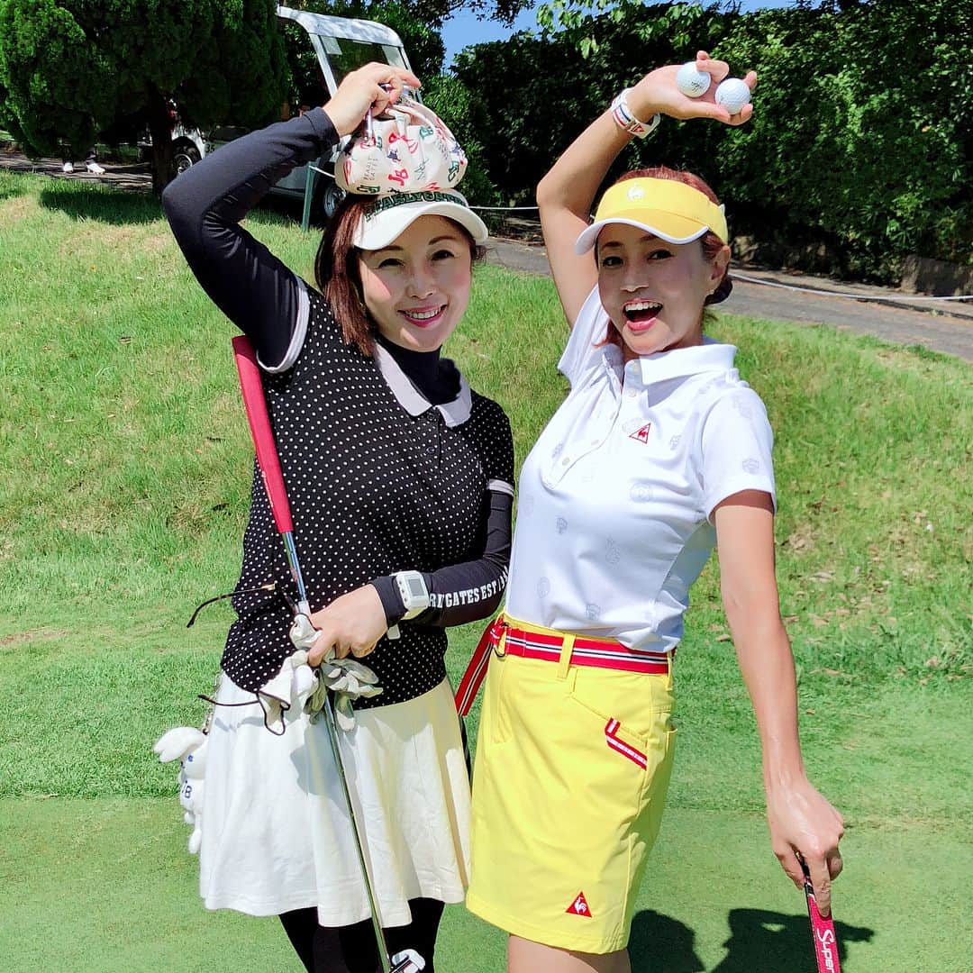 橋本志穂さんのインスタグラム写真 - (橋本志穂Instagram)「関東でゴルフは氷のう必要❗️ 今日は鎌倉カントリーで 下川美奈嬢と^_^」8月13日 10時26分 - shihohashimoto3