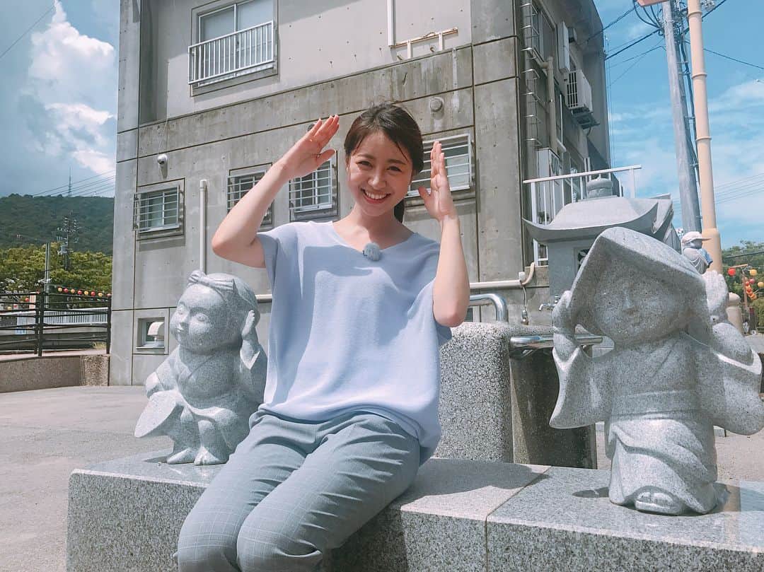林美沙希さんのインスタグラム写真 - (林美沙希Instagram)「徳島は、いろんなところが阿波踊り仕様に☺️ 今回、踊り子の岩根さんと市長さんにもお話を伺いました。皆さん、阿波踊りを盛り上げたいという気持ちは一緒で、それぞれの気持ちが強いからこそ、溝が深まってしまったのかなと思いました。今年の総踊りは中止になってしまいましたが、来年、より良いものを作る為だと思いたいです！と、岩根さんはおっしゃっていました。 阿波踊りは15日まで行われています✨  #テレ朝#サンデーステーション#徳島#阿波踊り#暑かった#楽しいイベント」8月13日 12時00分 - misaki0hayashi