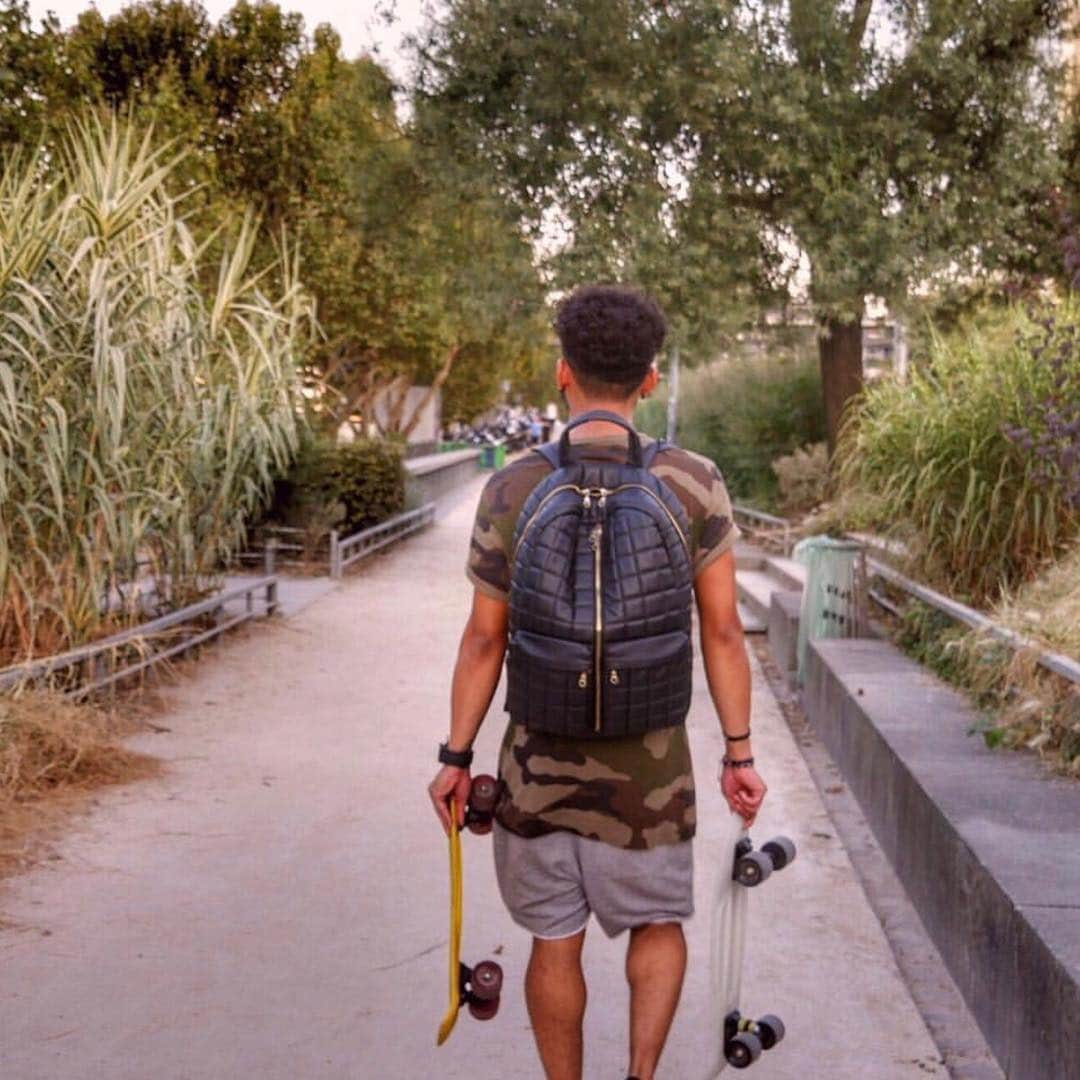 MARC WENNさんのインスタグラム写真 - (MARC WENNInstagram)「Somewhere in Paris, one happy customer rocking our backpacks. Get yours today!! @zeekree #marcwenn #travel #travelbag #luxury #backpack #streetphotography #streetwear #mensstyle #ilovefrance」8月14日 2時00分 - marcwenn