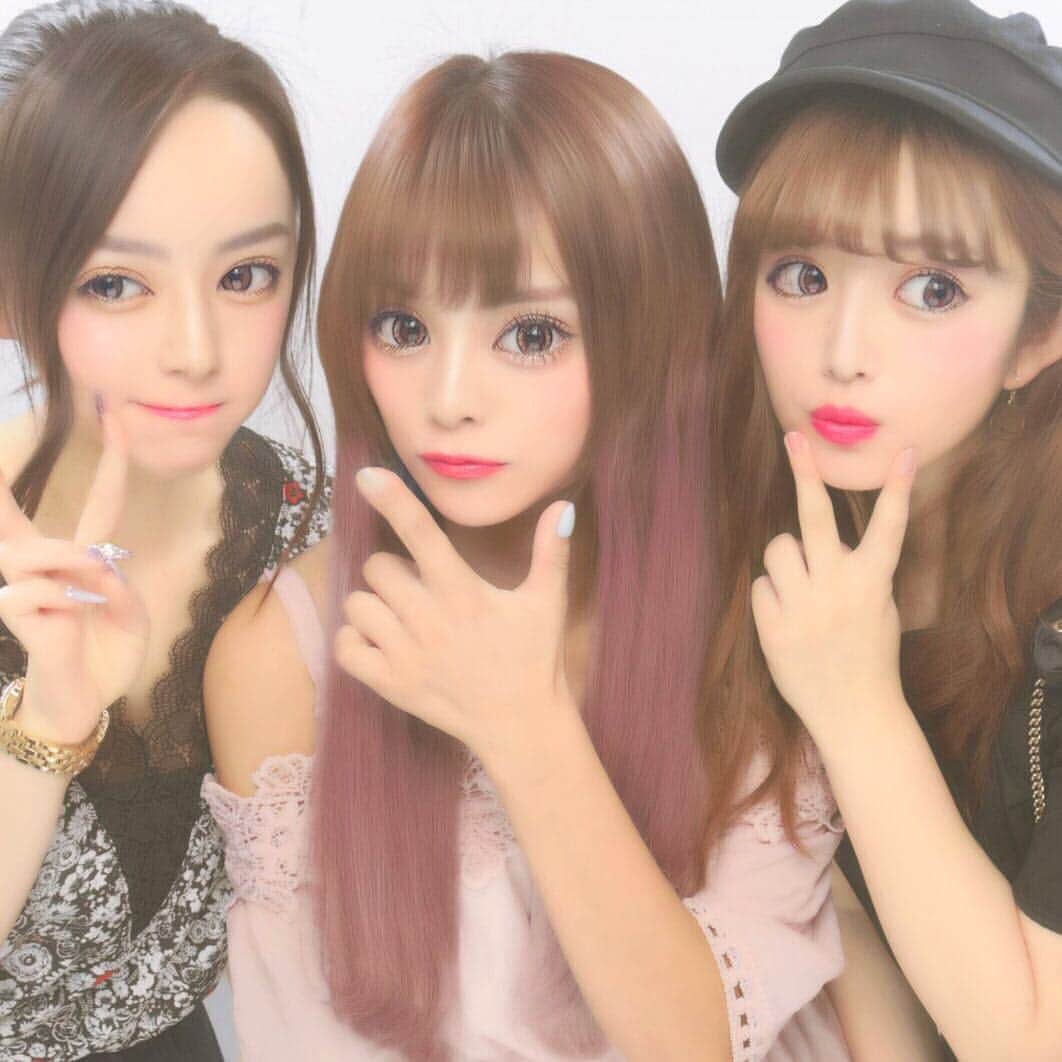 青木菜花のインスタグラム：「. . プリクラ撮って映画をみて、楽しくてはっぴーな日でした😙❤️ . . #恋ステ #プリント倶楽部 #映画 #ディズニー #インクレディブルファミリー #instalike #instagood #l4l」