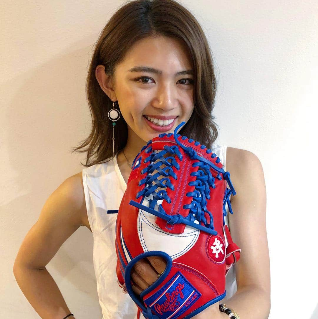 坪井ミサトさんのインスタグラム写真 - (坪井ミサトInstagram)「. . 8/19 台湾のプロ野球 「ラミゴモンキーズ」さんで 始球式をさせて頂きます！ 初の台湾での始球式で ワクワクドキドキです🤣💗 頑張りますので 応援よろしくお願い致します📣  ちなみに前日は @nicchiro5.1 さんが 始球式バッターです✨笑 . #ラミゴモンキーズ #台湾 #台湾プロ野球 #始球式 #野球 #野球女子 #rawlings #rawlingsbaseball #training #traininggirl #fitness #fitnessgirl #follow4like #ニッチローさん」8月14日 20時45分 - misato1030