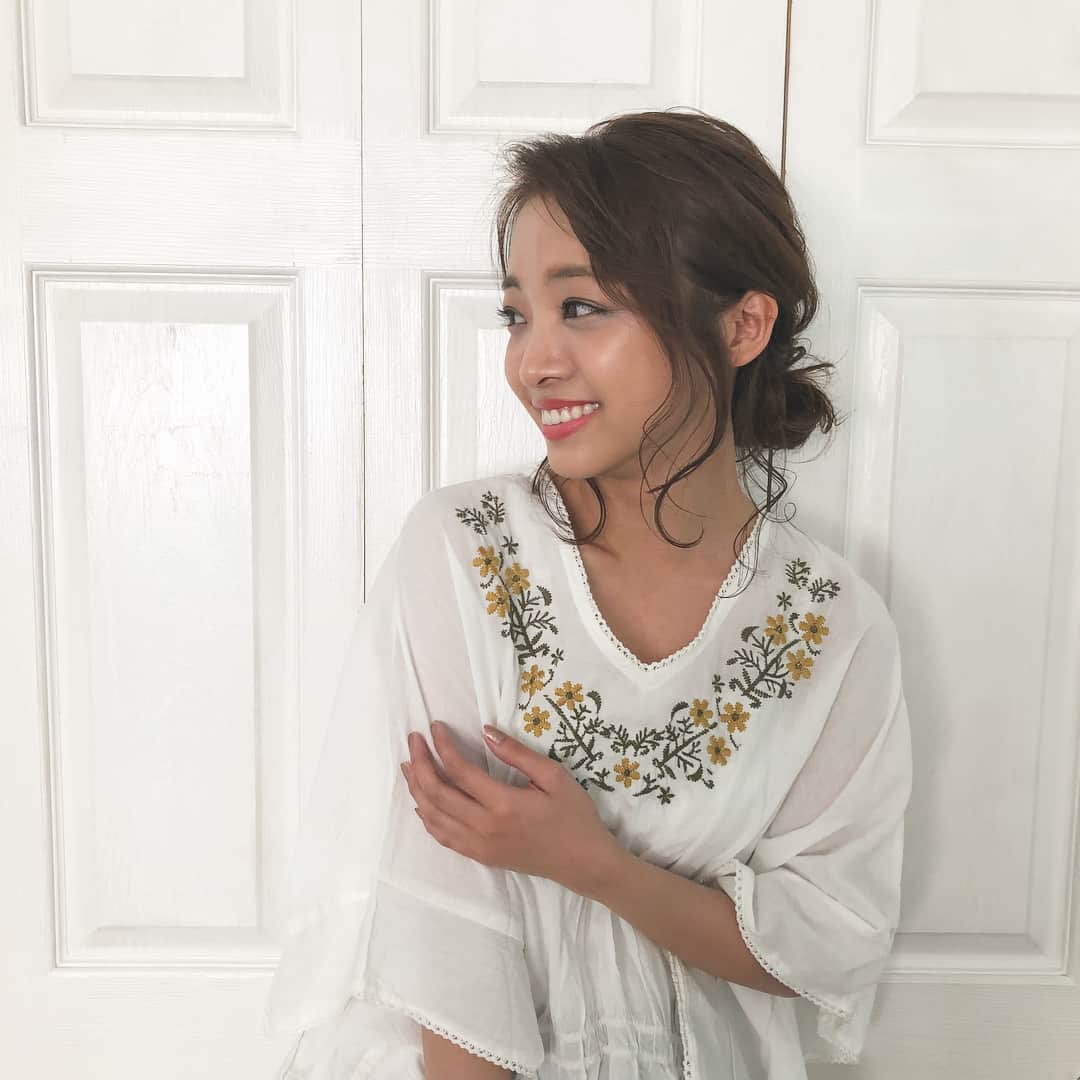 青木茉耶さんのインスタグラム写真 - (青木茉耶Instagram)「* . . . #サロモ #サロンモデル #撮影 #モデル #ヘアカタログ #ヘアカタ #ヘアアレンジ #ar #hair #salon #shibuya #tokyo #photo #model #作品撮り #ヘアメイク #ヘアスタイル #ファッション #secret #ヘアアレンジ」8月15日 0時32分 - ma_ya_126