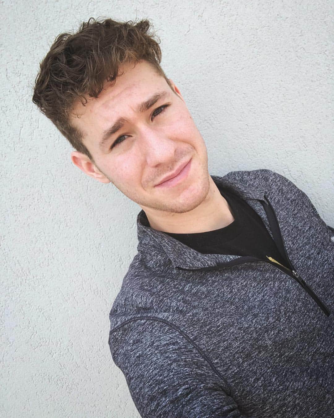 ジェイソン・ブラウンのインスタグラム：「💇‍♂️ #TransformationTuesday」