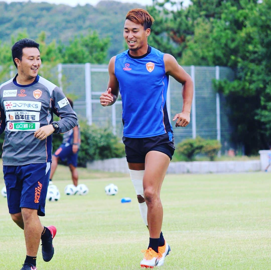 山田元気のインスタグラム：「お久しぶりです！ 毎日暑いですね☀️ 怪我の回復も順調に進み 毎日意欲的にリハビリに取り組めています！！ そしてお世話になっている #PUMA からスパイクが届きました！ フィット感、デザイン、カラー 全てが自分好み！ #PUMAOne と共に強くなって復帰します！！ PUMA様いつもありがとうございます！ さぁ明日も頑張ろう💪💪 #PUMA#Football#Soccer #PUMAFootball#PUMAOne」