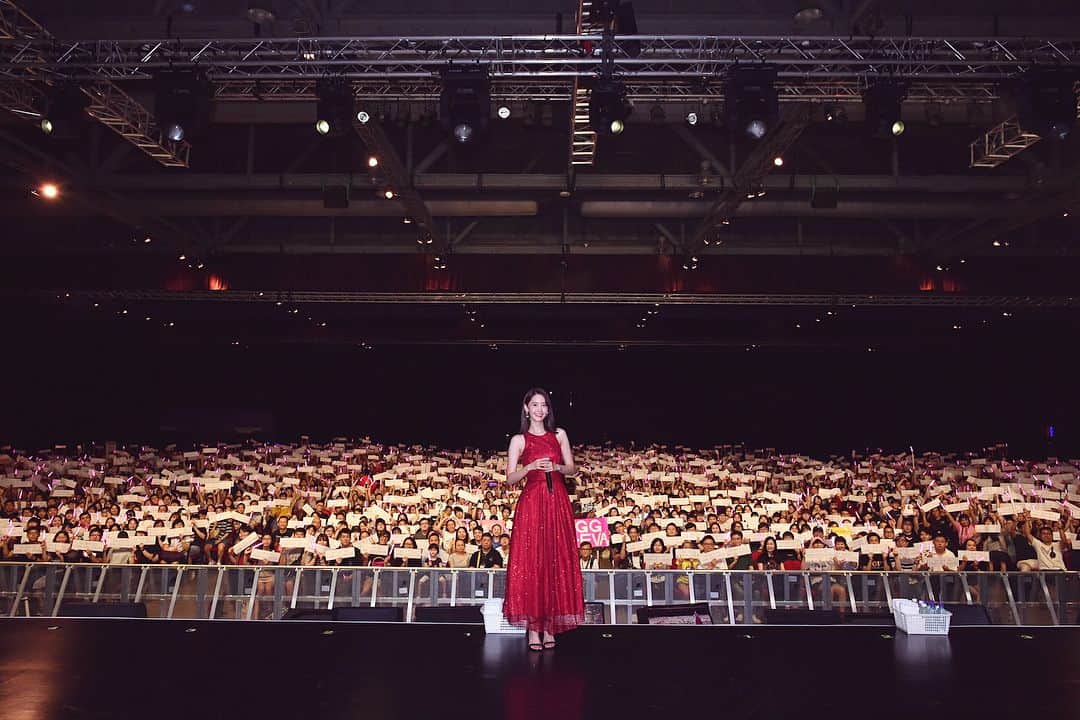 ユナさんのインスタグラム写真 - (ユナInstagram)「2018.08.04 《So Wonderful Day - in hongkong 》 #thankyou 💕 #융스타그램」8月16日 11時42分 - yoona__lim