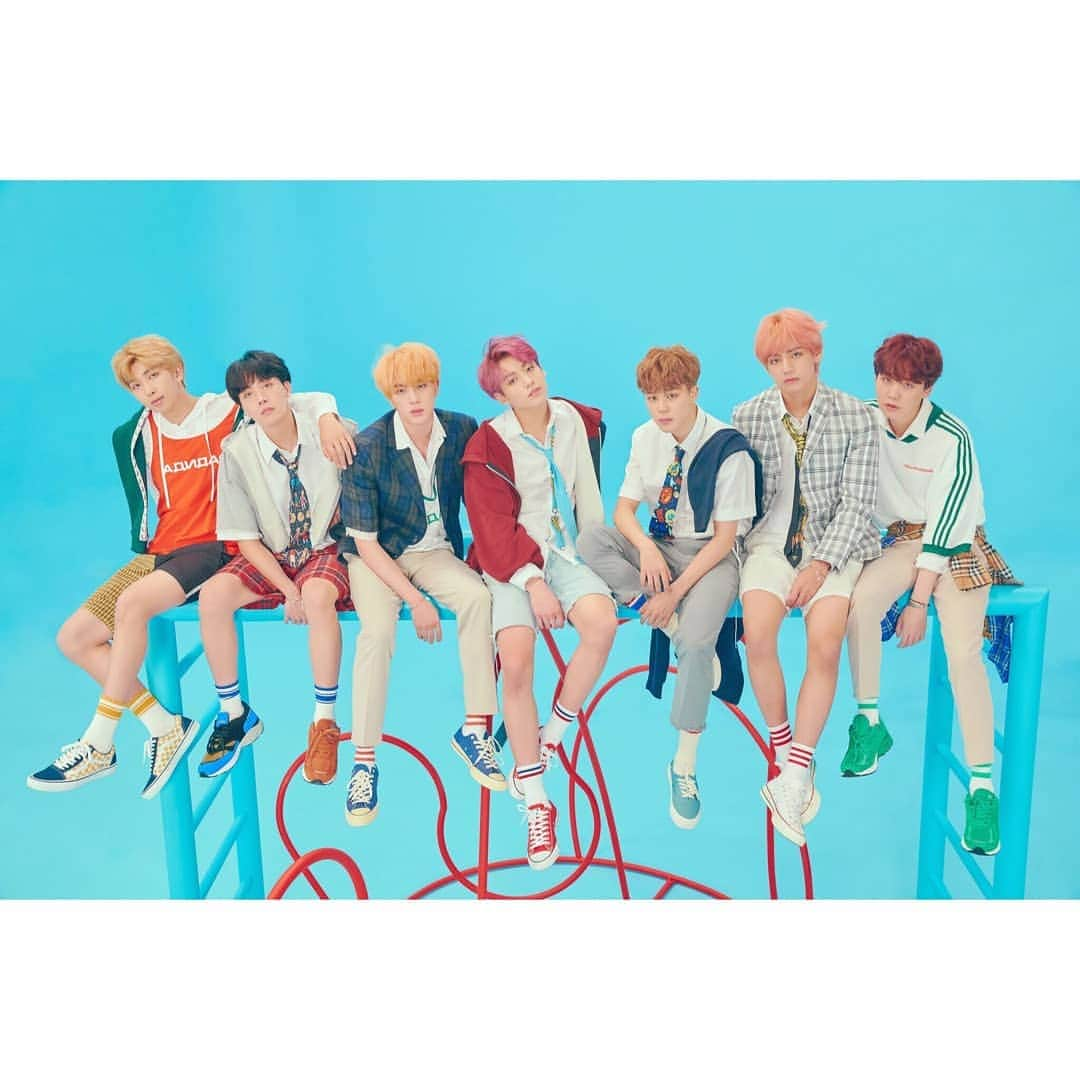 BTSさんのインスタグラム写真 - (BTSInstagram)「#BTS #방탄소년단 #LOVE_YOURSELF 結 'Answer' Concept Photo F version」8月17日 0時00分 - bts.bighitofficial