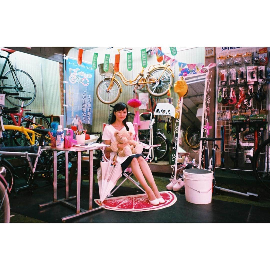 芳根京子さんのインスタグラム写真 - (芳根京子Instagram)「🚲 #film #高嶺の花  #サイクルショップカザマ」8月16日 22時01分 - yoshinekyoko