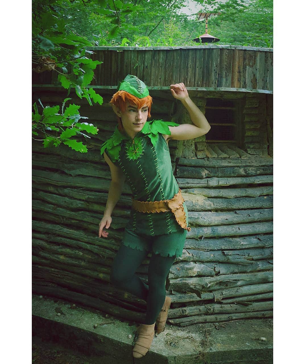 Geheさんのインスタグラム写真 - (GeheInstagram)「One last picture of Peter Pan 💚 I just finished a new cosplay and I will show you guys soon! I'm extra hyped to tell you why I made it, it means a lot to me aaahh can't wait to announce it!!!! #PeterPan #Cosplay #PeterPanCosplay」8月17日 2時38分 - geheichou
