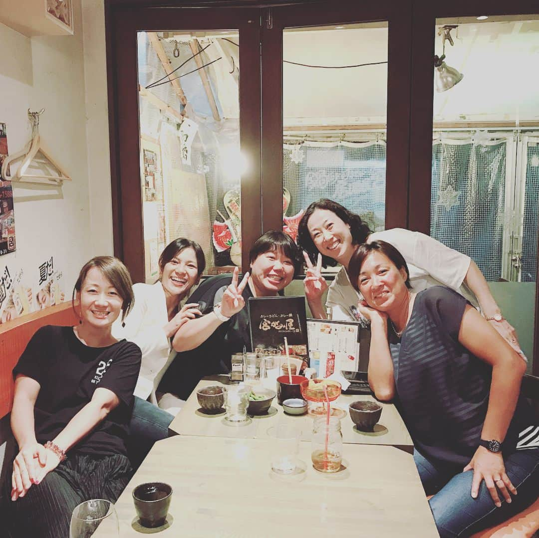 佐野優子さんのインスタグラム写真 - (佐野優子Instagram)「🥘 元アスリート女子会🥢 . とにかく食べたぁ😆👏 . #バレーボール🏐  #坂本清美さん  #佐伯美香さん  #柔道🥋 #山下まゆみさん #ボクシング🥊 #好川菜々さん  #強い味方がいる #安心」8月17日 8時24分 - yuko12345