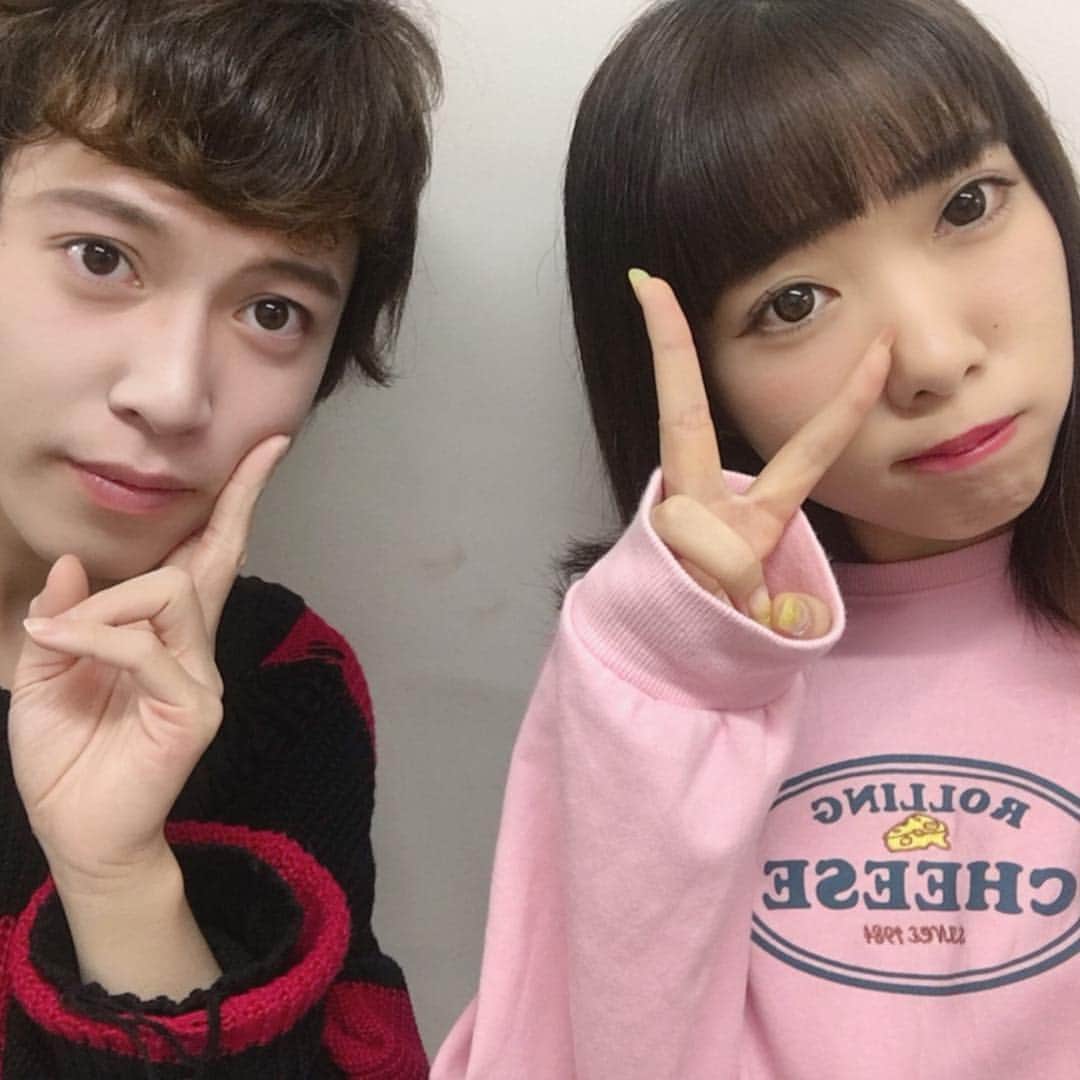 青木裕矢のインスタグラム：「ゴールドフラワーの舞台の時に 一緒に撮って頂いた佐久間愛華さんとの ツーショット写真です！ 良かったらフォローと❤️をお願いします！ #ゴールドフラワー#写真 #me  #instagramjapan #instagood  #follow #follow4like  #フォロミー #いいね返し」