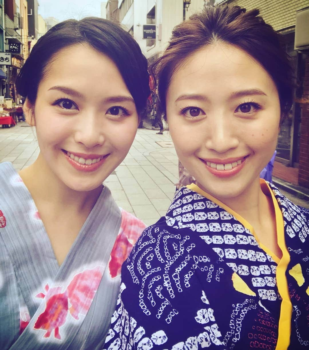 玉木碧さんのインスタグラム写真 - (玉木碧Instagram)「愛理ちゃんと浅草へ💓 先日新調したグレーの地にぼんやり金魚柄の浴衣です👘  #小山愛理 さん #ホリプロ  #セントフォース #玉木碧 #フリーアナウンサー #浅草 #浴衣 #着物 #金魚 #夏」8月17日 15時53分 - tamaki_aoi.official