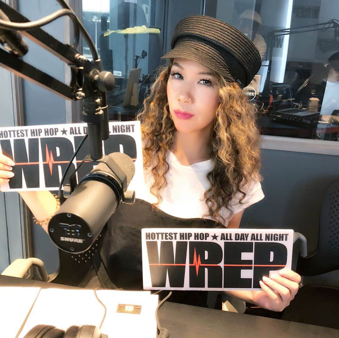 SILVA（DOUBLE SUGARSOUL）のインスタグラム：「本日21:00〜22:00、DOUBLEが出演したWREP(@wrepradio)、AIさん(@officialai)の番組「AI DO WHAT AI WANT」が放送されます📻 是非、聴いて下さい！  #doubletakako #officialai #wrep #sugarsoul #silva_da #upload #megamix20th #20thanniversary」