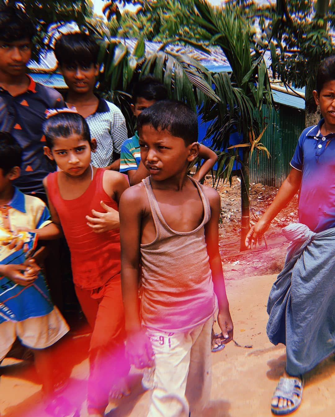 ジジ・ハディッドさんのインスタグラム写真 - (ジジ・ハディッドInstagram)「Jamtoli Refugee Camp, Cox’s Bazar, Bangladesh. Population: 45,470 (as of 21 Jun 2018). Across all the camps, 1.3 million people currently require humanitarian assistance, more than half of them are children. From January-July of 2018, UNICEF has enrolled 91,929 refugee children in emergency non-formal education, trained 2,762 teachers to support improved learning for refugee children, provided 146,670 refugee and host community children with psychosocial activities and/or Gender-Based Violence services, & have reached over 900 thousand people with oral cholera vaccines, primary healthcare services in UNICEF-supported facilities, and with the Penta 3 vaccine, protecting against life-threatening illnesses such as diphtheria and pertussis. Link in my bio to learn more 🇧🇩 @unicefusa @unicefbangladesh #CHILDRENUPROOTED」8月17日 18時28分 - gigihadid