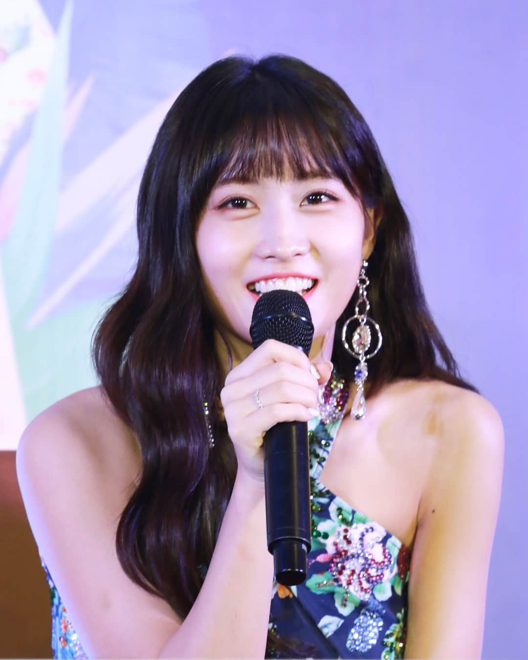 モモさんのインスタグラム写真 - (モモInstagram)「♡ [Fantaken] #모모 - 180817 TWICELAND ZONE 2: Fantasy Park in Bangkok Press Conference #트와이스 #모모 #平井もも #もも #TWICE © 24news, inn news, hello asian」8月17日 22時38分 - momojype